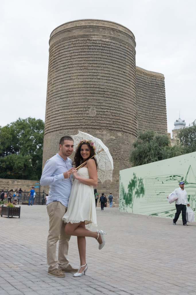 Wedding photos in front of the Maiden Tower